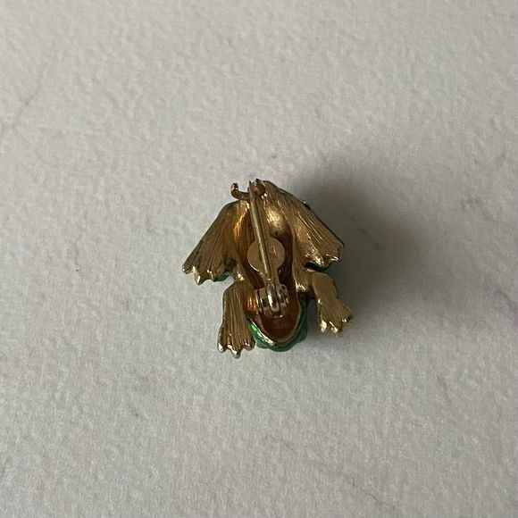 Vintage Green and Gold Enamel Frog Pin - Picture 2 of 10